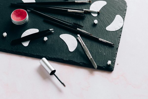 Créez Vos Propriétés Capillaires : Recettes Maison Inédites pour des Cheveux Sublimes