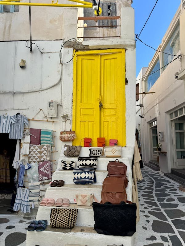 Plongez dans l'univers des produits grecs artisanaux raffinés